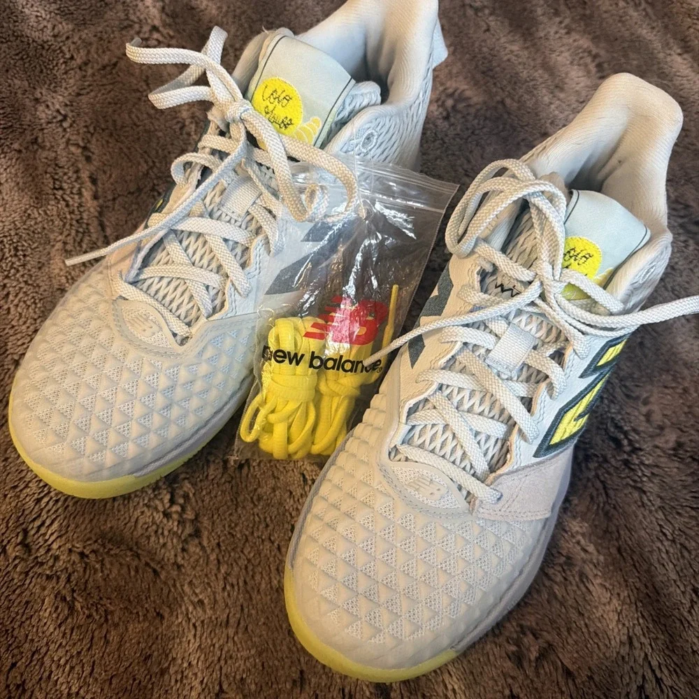 New Balance Coco CG2 Hard Court Low Tennis Shoes Blue Yellow WCHCOCU2 Women Sz 7